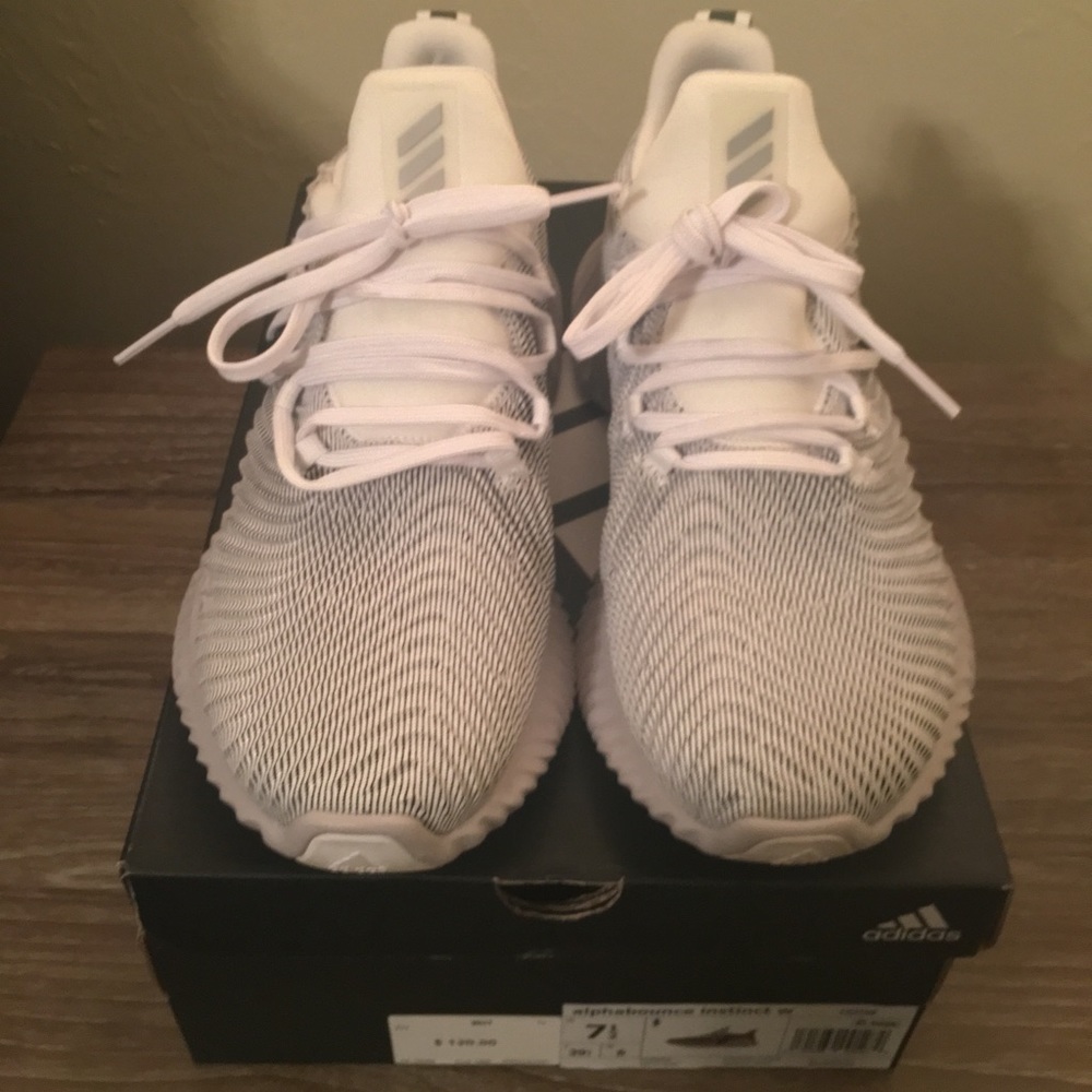 Adidas Bounce sneakers